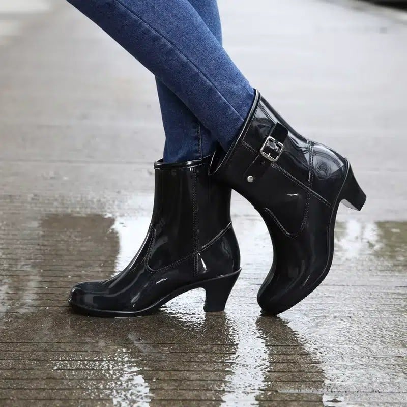 Quelles chaussures pour la pluie ? Notre top 3 de chaussures parfaites par temps de pluie !