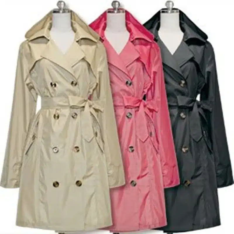 Manteau impermeable avec ceinture